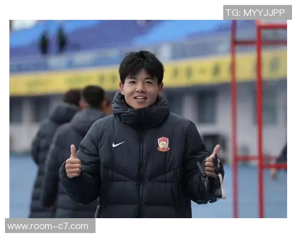 徐彬回忆邵佳一教诲：追求梦想比金钱更重要